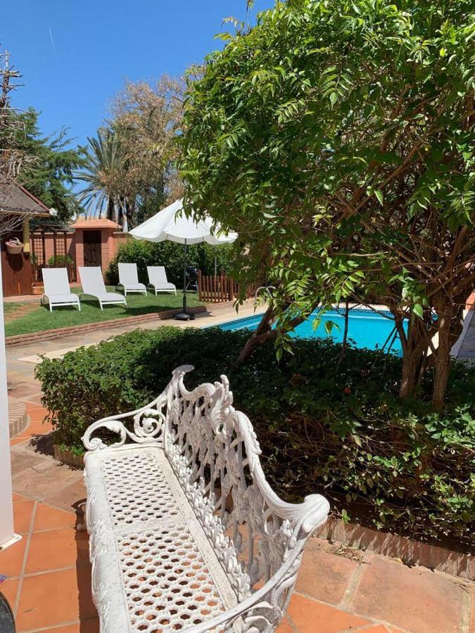 Chalet Con Piscina A 50 M De La Playa . Marbella Bagian luar foto